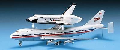Shuttle & 747 Carrier - Image 1