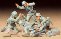 German Infantry Mortar Team