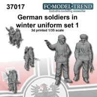 German soldiers in winter uniform, set 1 - Image 1