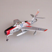 Republic F-84 F Thunderstreak USAF/French Air Force (1 resin kit - 2 decals versions)