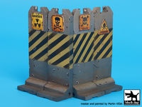 Post apocalyptic roadblocks - Image 1